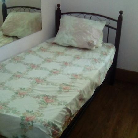Robert'S Guest House Port of Spain Екстериор снимка