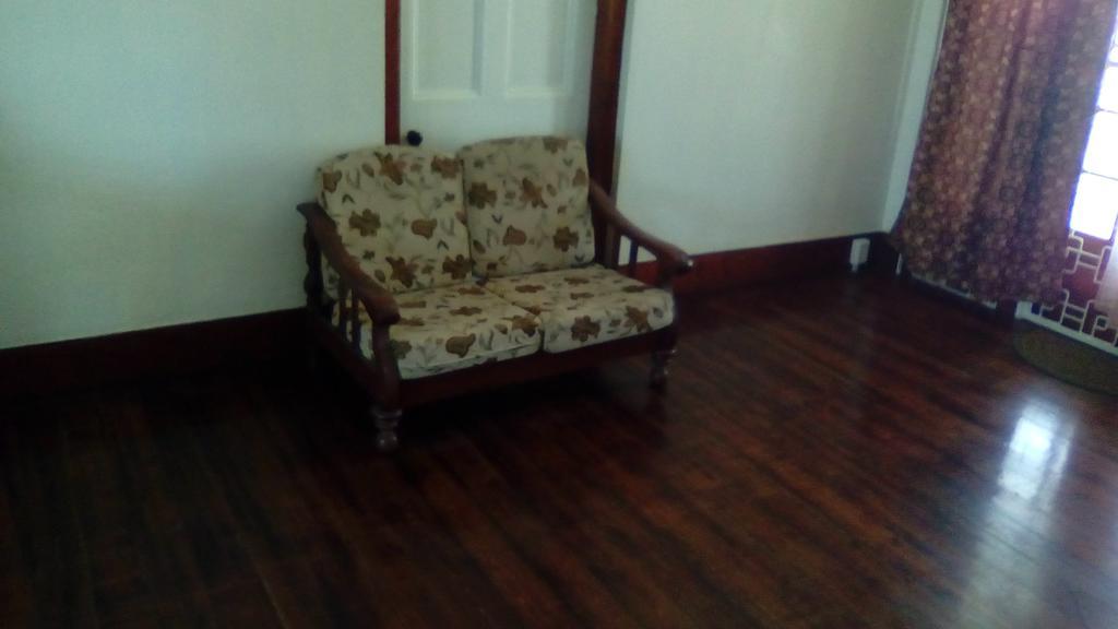 Robert'S Guest House Port of Spain Екстериор снимка